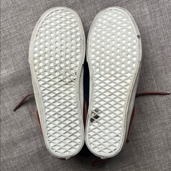 Van's Leather Chukka Style Skate Shoes M8.5 W10 - Picture 8 of 9